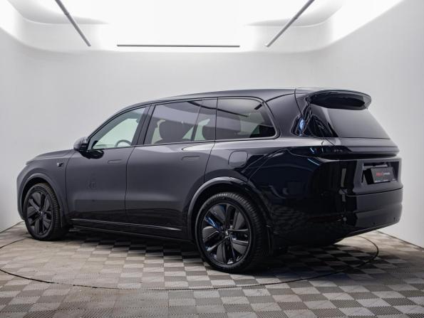 Li Auto (Lixiang) L9 I с пробегом 2023 года, цена 6 570 000 рублей, 45780 км, внедорожник, Автокод Объявления