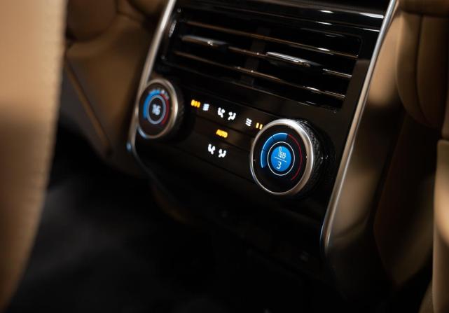 Новый Land Rover Range Rover V 2026 года, цена 24 200 000 рублей, внедорожник, Автокод Объявления