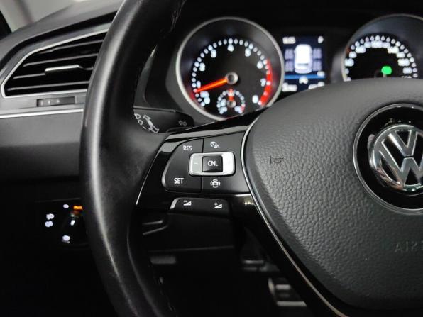Volkswagen Tiguan II с пробегом 2020 года, цена 2 899 000 рублей, 26781 км, внедорожник, Автокод Объявления