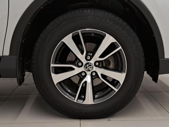 Toyota RAV4 IV (XA40) Рестайлинг с пробегом 2016 года, цена 2 107 000 рублей, 196690 км, внедорожник, Автокод Объявления