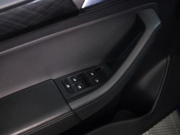 Volkswagen Polo VI с пробегом 2021 года, цена 1 659 777 рублей, 132731 км, лифтбек, Автокод Объявления