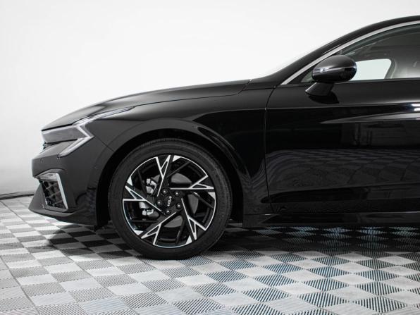 Kia K5 III Рестайлинг с пробегом 2025 года, цена 4 600 000 рублей, 7597 км, седан, Автокод Объявления