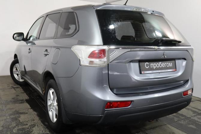 Mitsubishi Outlander III с пробегом 2012 года, цена 1 099 000 рублей, 179000 км, внедорожник, Автокод Объявления