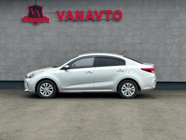 Kia Rio IV с пробегом 2018 года, цена 1 390 000 рублей, 78921 км, седан, Автокод Объявления