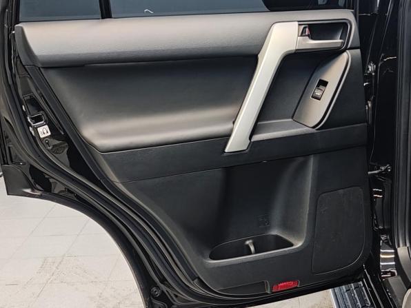 Toyota Land Cruiser Prado 150 Series Рестайлинг 3 с пробегом 2021 года, цена 7 050 000 рублей, 23267 км, внедорожник, Автокод Объявления
