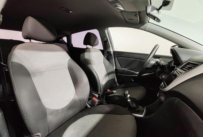Hyundai Solaris I с пробегом 2012 года, цена 550 000 рублей, 172410 км, хэтчбек, Автокод Объявления