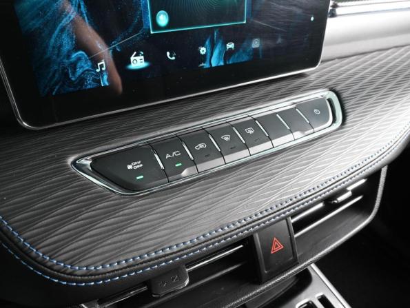 Haval Jolion I Рестайлинг с пробегом 2024 года, цена 2 149 000 рублей, 28275 км, внедорожник, Автокод Объявления