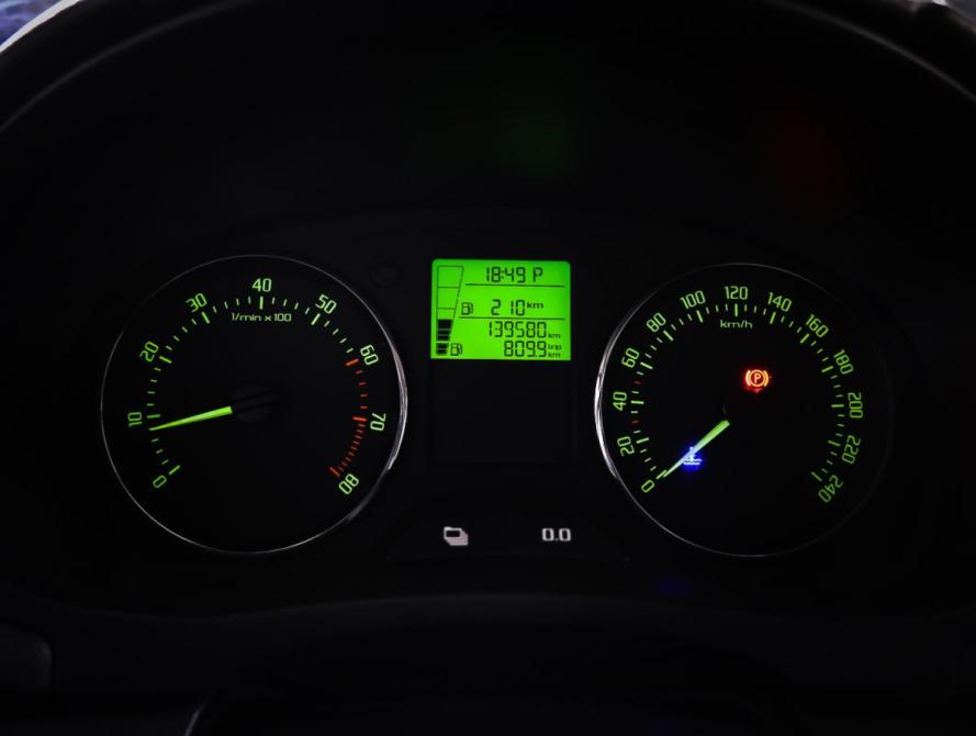 Skoda Fabia II Рестайлинг Москва  - изображение 17