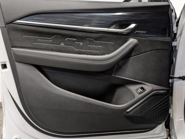 Geely Monjaro I с пробегом 2024 года, цена 3 550 000 рублей, 20359 км, внедорожник, Автокод Объявления
