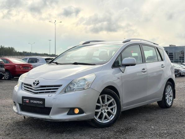 Toyota Verso I с пробегом 2010 года, цена 750 000 рублей, 263000 км, компактвэн, Автокод Объявления