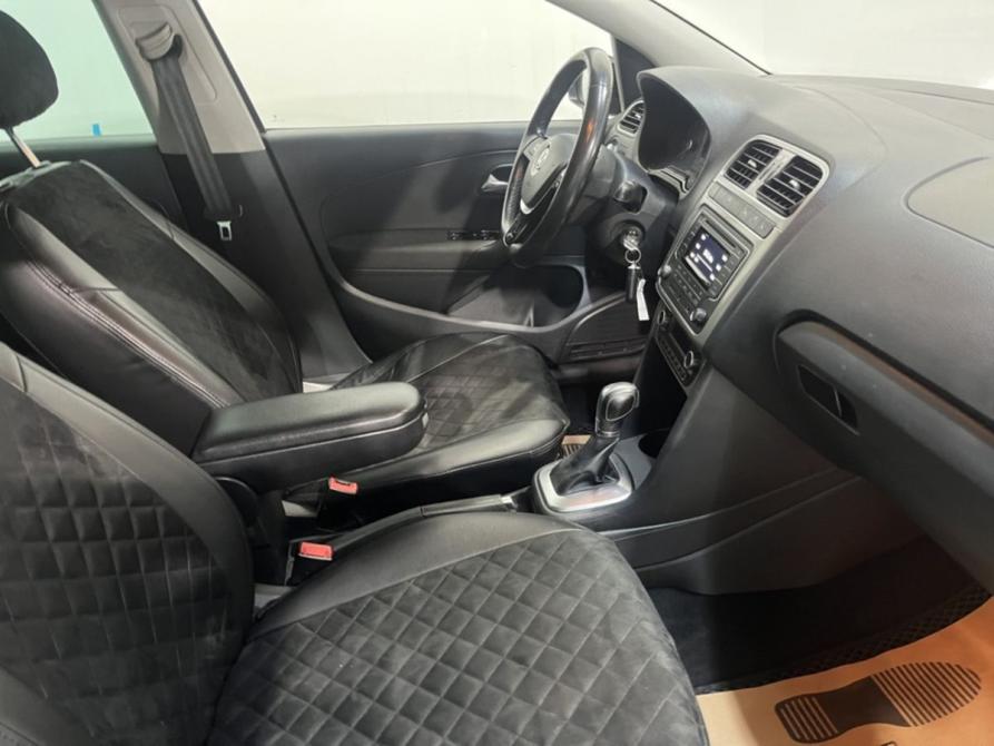 Volkswagen Polo V Рестайлинг Курск  - изображение 8