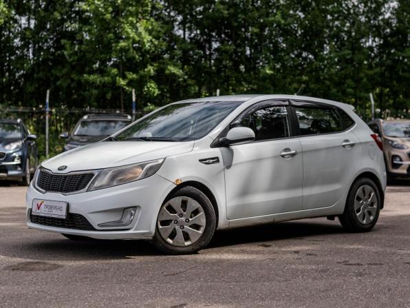 Kia Rio III Рестайлинг с пробегом 2015 года, цена 778 000 рублей, 177372 км, седан, Автокод Объявления