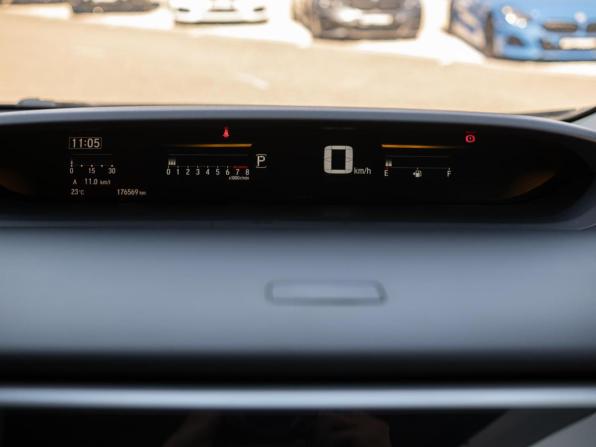 Honda Stepwgn V с пробегом 2015 года, цена 1 799 000 рублей, 176569 км, минивэн, Автокод Объявления