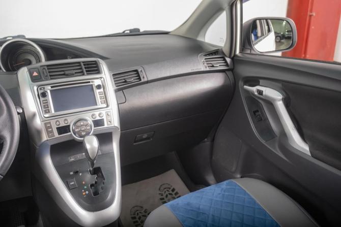 Toyota Verso I с пробегом 2012 года, цена 1 269 000 рублей, 307000 км, компактвэн, Автокод Объявления