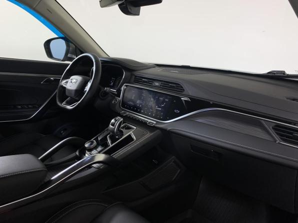Geely Atlas Pro с пробегом 2022 года, цена 2 100 000 рублей, 69286 км, внедорожник, Автокод Объявления