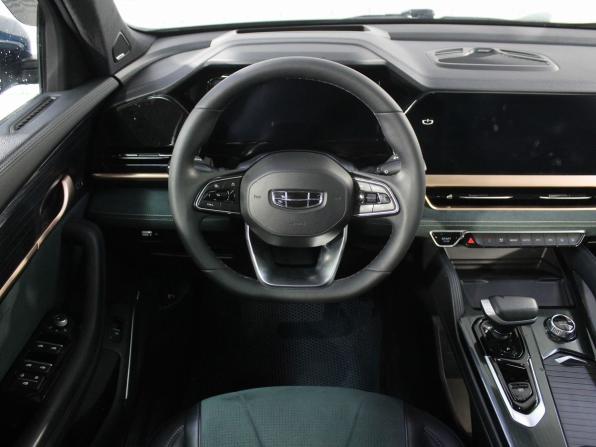 Geely Monjaro I с пробегом 2023 года, цена 3 389 999 рублей, 46817 км, внедорожник, Автокод Объявления