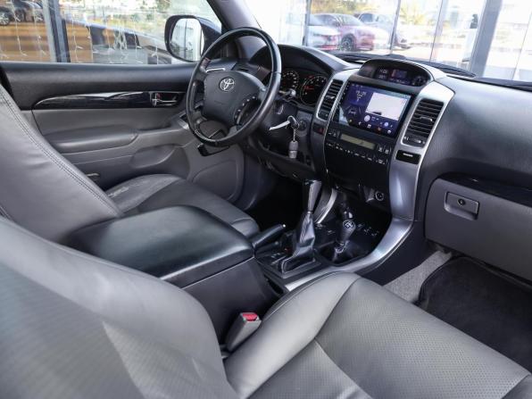 Toyota Land Cruiser Prado 120 Series Рестайлинг с пробегом 2008 года, цена 1 998 000 рублей, 366000 км, внедорожник, Автокод Объявления