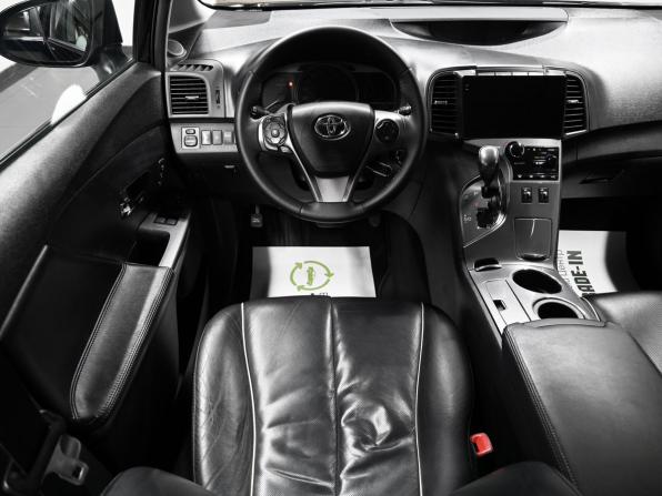 Toyota Venza I Рестайлинг с пробегом 2014 года, цена 2 345 000 рублей, 196338 км, внедорожник, Автокод Объявления