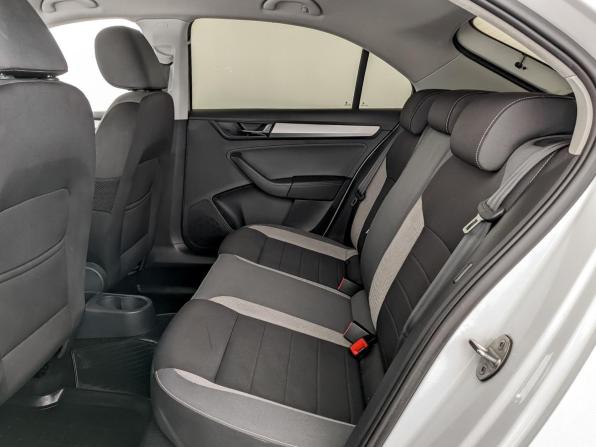 Skoda Rapid I Рестайлинг с пробегом 2019 года, цена 1 100 000 рублей, 199977 км, лифтбек, Автокод Объявления