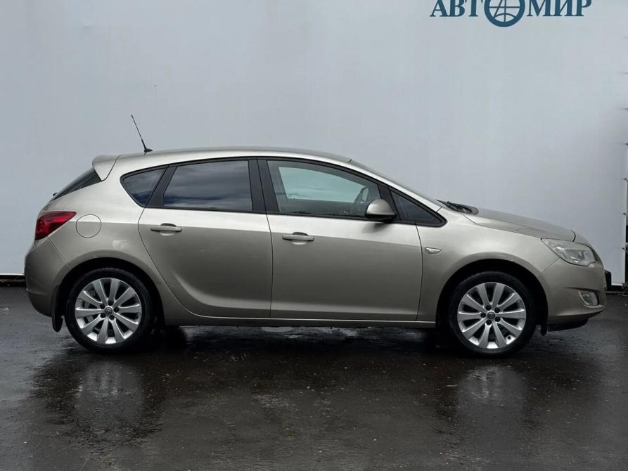 Opel Astra J Москва  - изображение 4