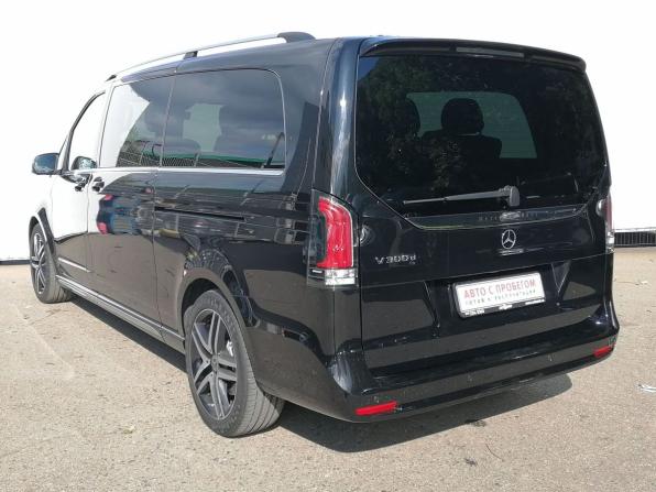 Mercedes-Benz V-Класс III (W447) Рестайлинг 2 с пробегом 2024 года, цена 12 850 000 рублей, 17 км, минивэн, Автокод Объявления