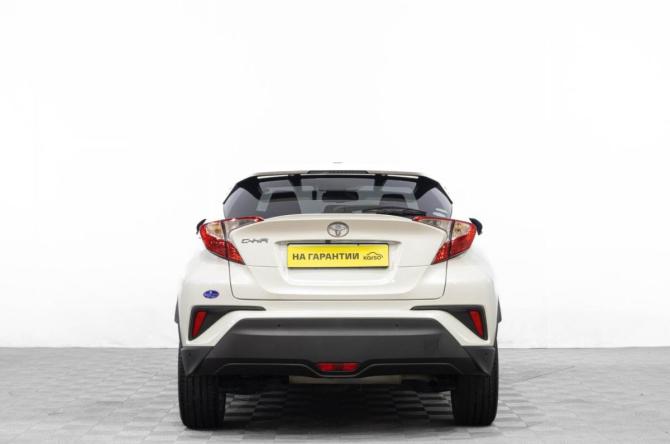Toyota C-HR I с пробегом 2017 года, цена 2 039 000 рублей, 33000 км, внедорожник, Автокод Объявления