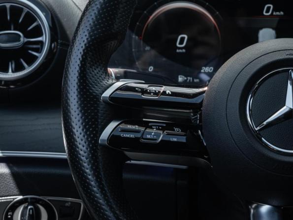 Mercedes-Benz E-Класс V (W213 S213 C238) Рестайлинг с пробегом 2021 года, цена 5 100 000 рублей, 37017 км, седан, Автокод Объявления