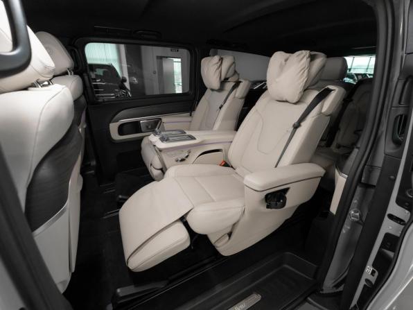 Mercedes-Benz V-Класс III (W447) Рестайлинг 2 с пробегом 2025 года, цена 13 790 000 рублей, 29 км, минивэн, Автокод Объявления