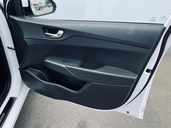 Hyundai Solaris II Рестайлинг с пробегом 2021 года, цена 1 450 000 рублей, 128000 км, седан, Автокод Объявления