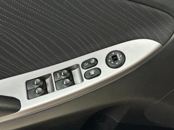 Hyundai Solaris I Рестайлинг с пробегом 2014 года, цена 840 000 рублей, 205332 км, седан, Автокод Объявления