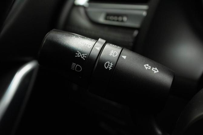 Mazda 6 III (GJ) Рестайлинг с пробегом 2015 года, цена 1 339 000 рублей, 258072 км, седан, Автокод Объявления
