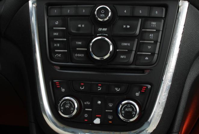 Opel Mokka I с пробегом 2014 года, цена 960 000 рублей, 235350 км, внедорожник, Автокод Объявления