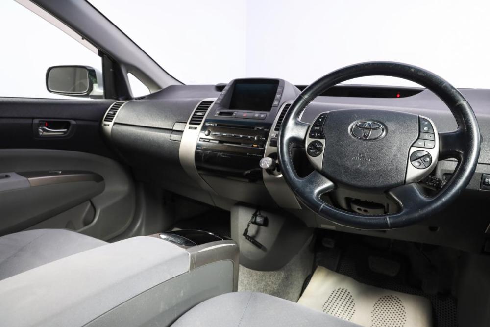 Toyota Prius II Рестайлинг (XW20) Новосибирск  - изображение 10