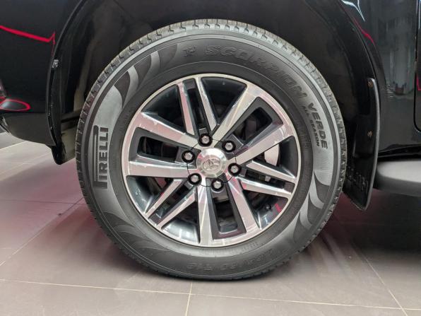 Toyota Hilux VIII с пробегом 2017 года, цена 2 900 000 рублей, 247439 км, offers.body_type.unknown, Автокод Объявления