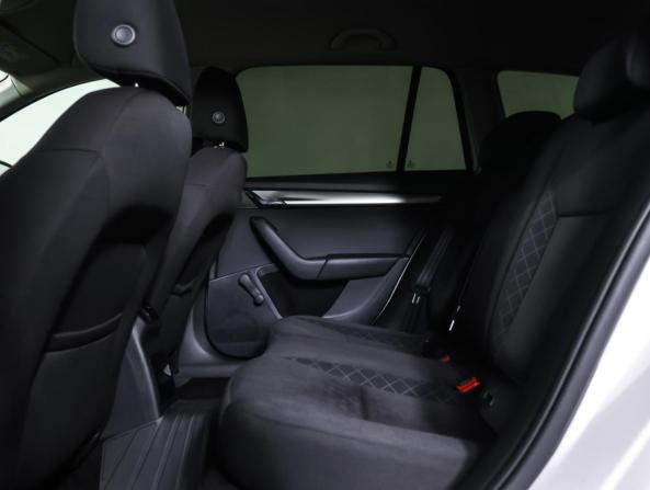 Skoda Octavia III (A7) Рестайлинг с пробегом 2019 года, цена 1 694 000 рублей, 88616 км, универсал, Автокод Объявления