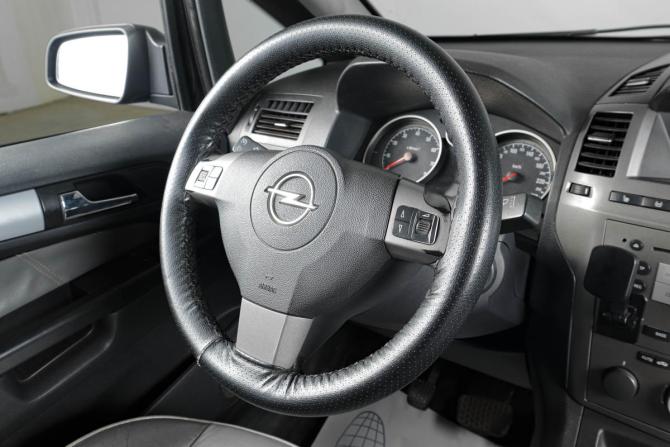 Opel Zafira B с пробегом 2006 года, цена 519 000 рублей, 239000 км, компактвэн, Автокод Объявления