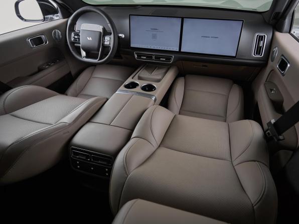 Новый Li Auto (Lixiang) L6 2025 года, цена 7 962 000 рублей, внедорожник, Автокод Объявления