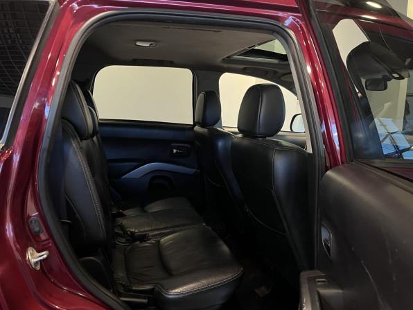 Mitsubishi Outlander II с пробегом 2007 года, цена 771 000 рублей, 451797 км, внедорожник, Автокод Объявления