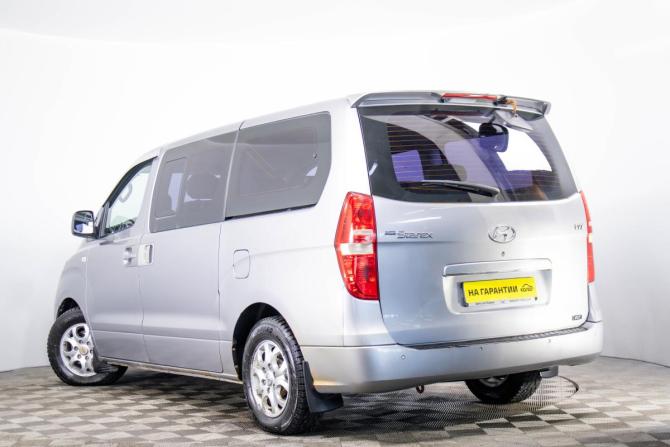 Hyundai Grand Starex I с пробегом 2012 года, цена 1 249 000 рублей, 328700 км, минивэн, Автокод Объявления