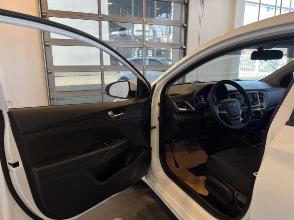 Hyundai Solaris II с пробегом 2019 года, цена 1 185 000 рублей, 195321 км, седан, Автокод Объявления