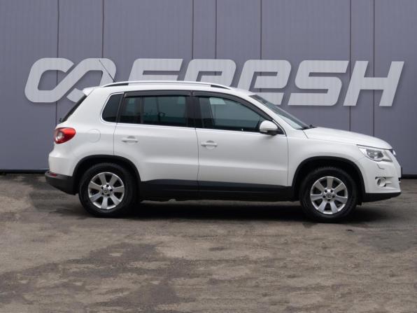 Volkswagen Tiguan I с пробегом 2009 года, цена 1 099 000 рублей, 256088 км, внедорожник, Автокод Объявления