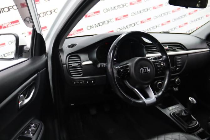 Kia Rio IV с пробегом 2018 года, цена 1 295 650 рублей, 105107 км, хэтчбек, Автокод Объявления