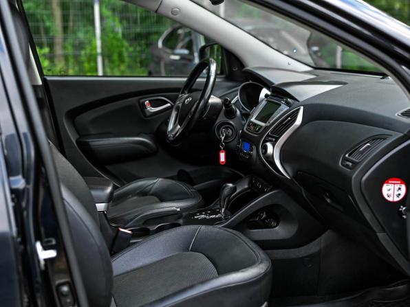 Hyundai ix35 I Рестайлинг с пробегом 2013 года, цена 1 170 000 рублей, 187704 км, внедорожник, Автокод Объявления
