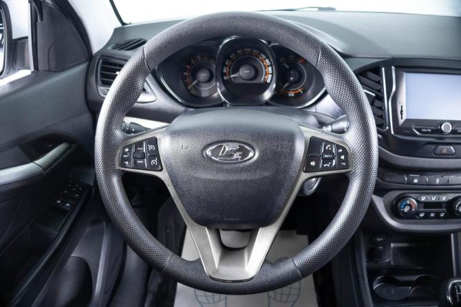 Lada (ВАЗ) Vesta I с пробегом 2018 года, цена 699 000 рублей, 180585 км, седан, Автокод Объявления