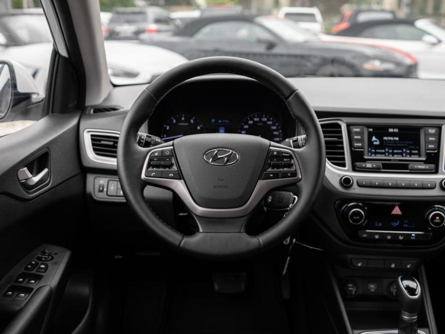 Hyundai Solaris II Сочи  - изображение 12