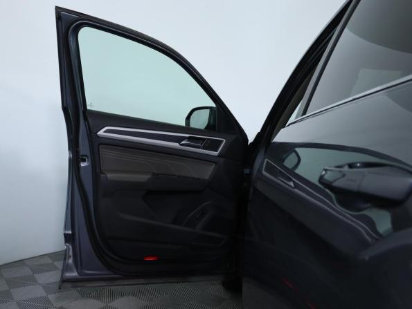 Volkswagen Teramont I Рестайлинг с пробегом 2021 года, цена 4 269 000 рублей, 86046 км, внедорожник, Автокод Объявления