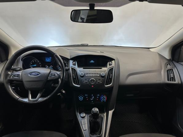 Ford Focus III Рестайлинг с пробегом 2017 года, цена 1 020 000 рублей, 176742 км, универсал, Автокод Объявления