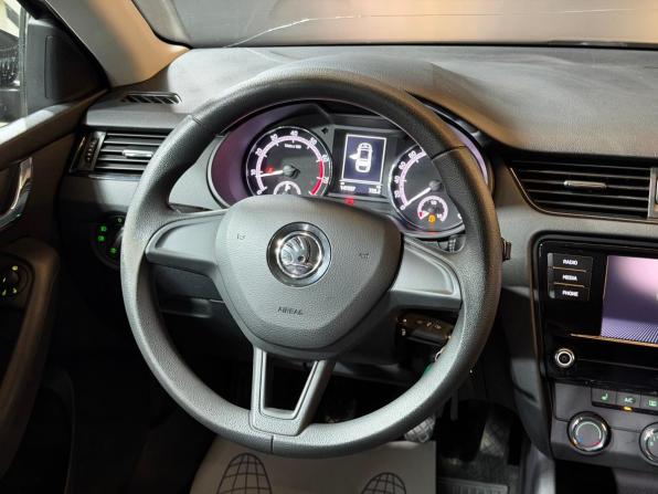 Skoda Octavia III (A7) Рестайлинг с пробегом 2019 года, цена 1 649 000 рублей, 141537 км, лифтбек, Автокод Объявления