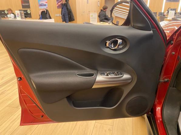 Nissan Juke I с пробегом 2011 года, цена 898 000 рублей, 153000 км, внедорожник, Автокод Объявления