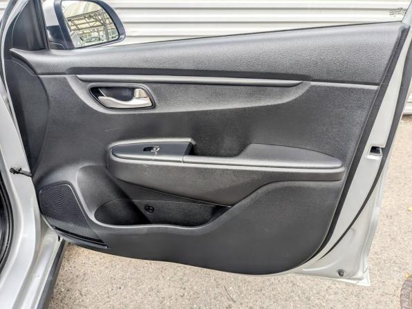 Kia Rio IV с пробегом 2019 года, цена 1 540 000 рублей, 69300 км, хэтчбек, Автокод Объявления